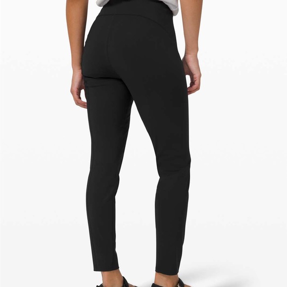 lululemon athletica Pants - Lululemon Here to there HR 7/8 Work Pant - Size 8